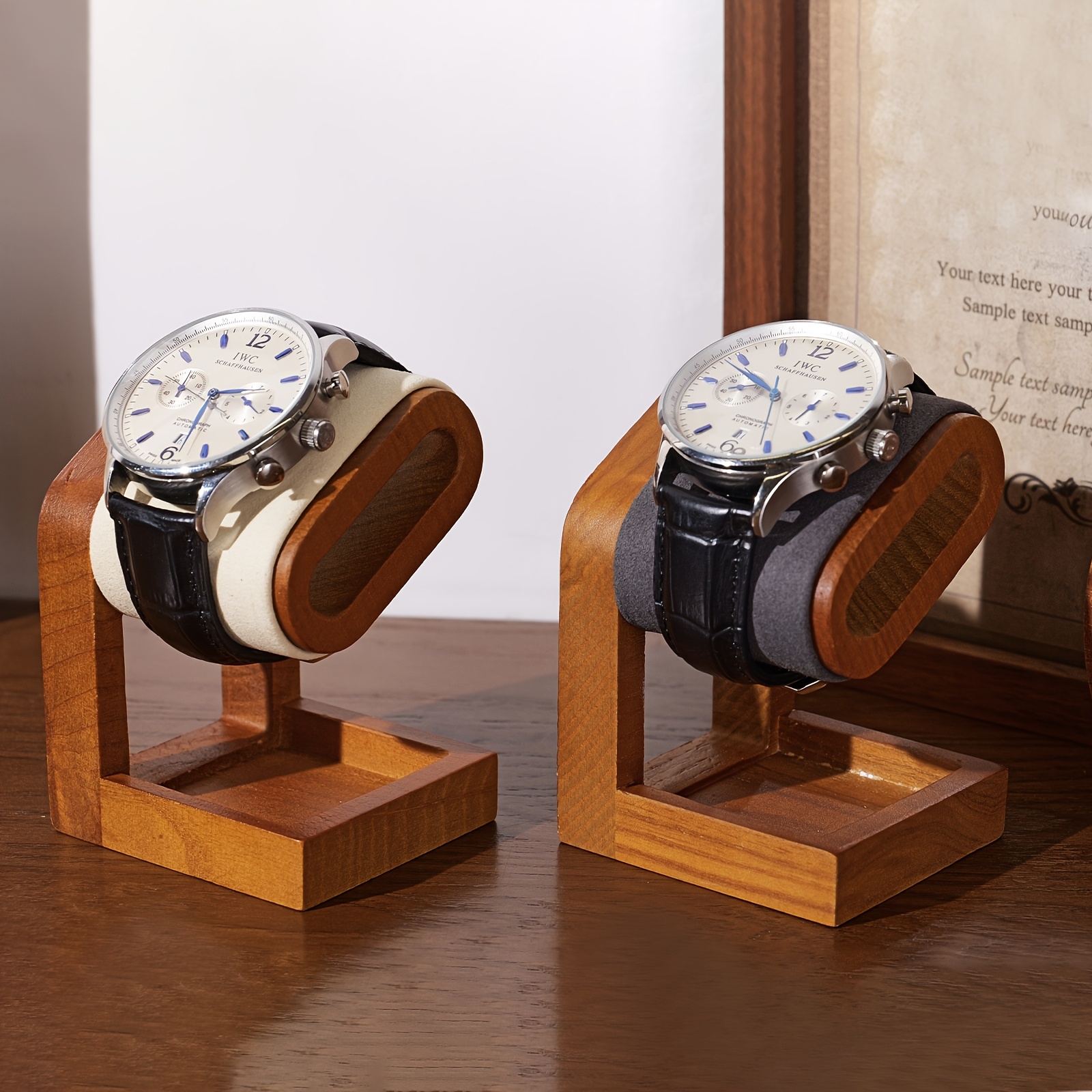 Wooden Watch Display Stand Lux - Jewelry And Watches Stores recensione e prezzo