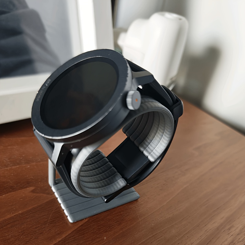 Minimalist Watch Display Stand - Jewelry Like Watches recensione e prezzo
